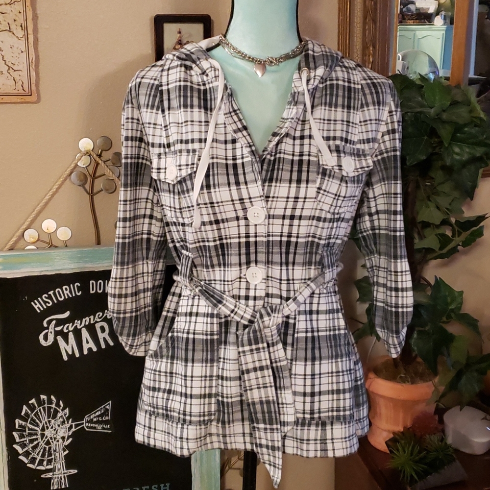 Vanity Jacket Size Medium